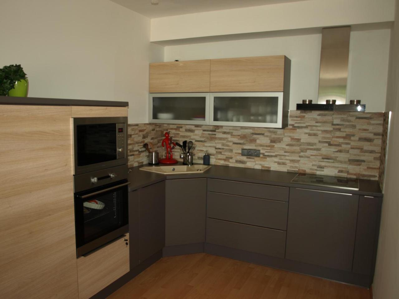 Apartman Self Check In/Out Врхлаби Экстерьер фото